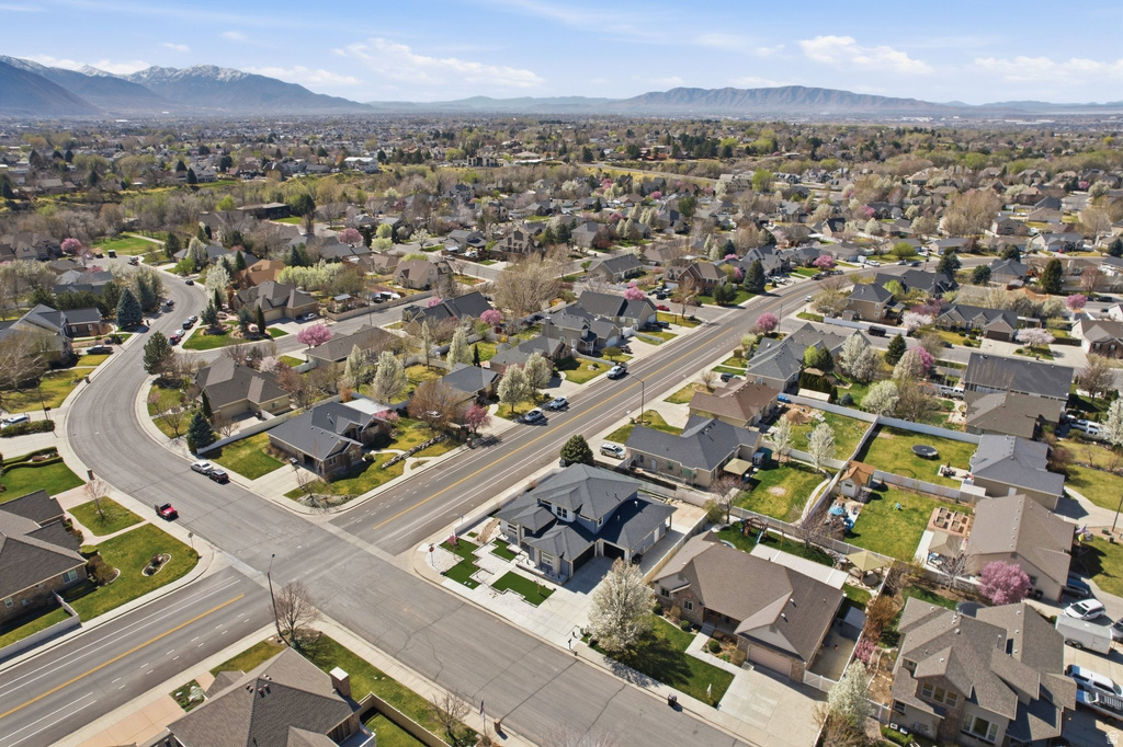 1096 VALLEY SAGE DR Springville, UT 84663