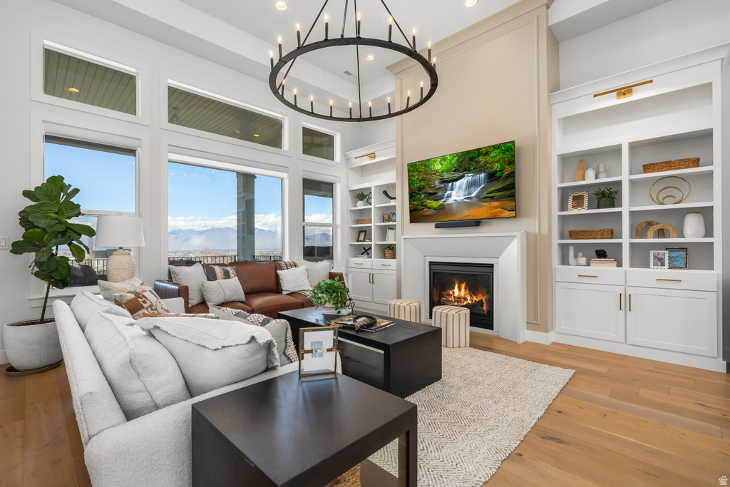 194 W MEADOW LARK LN Elk Ridge, UT 84651