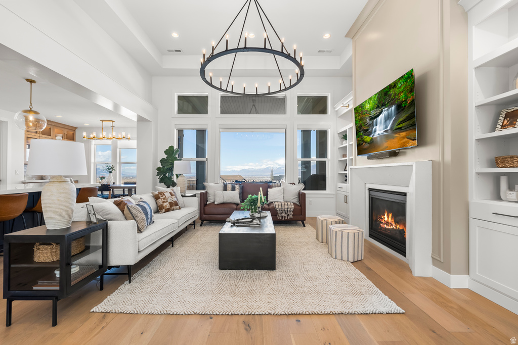 194 W MEADOW LARK LN Elk Ridge, UT 84651