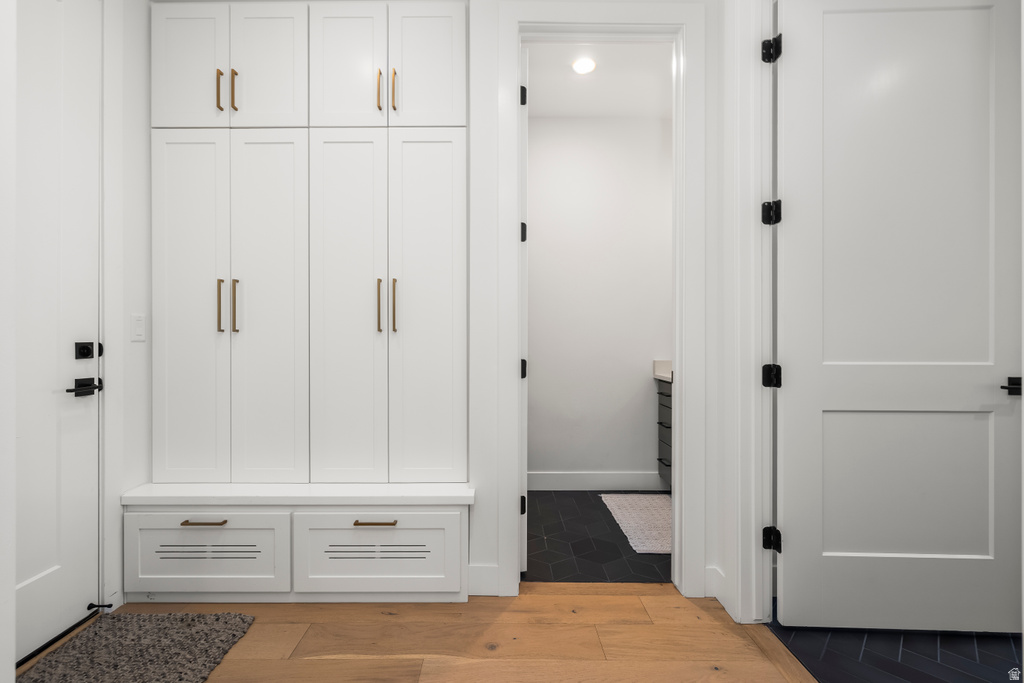 194 W MEADOW LARK LN Elk Ridge, UT 84651