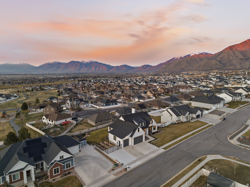 194 W MEADOW LARK LN Elk Ridge, UT 84651