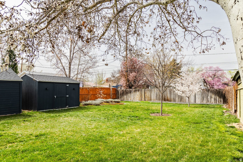 2724 S BEVERLY ST Salt Lake City, UT 84106