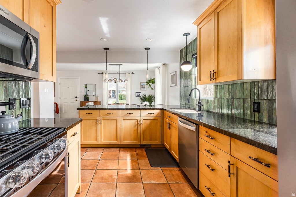 2724 S BEVERLY ST Salt Lake City, UT 84106