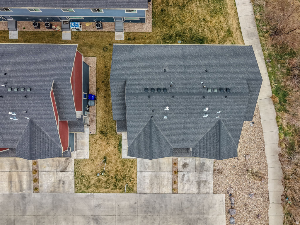 228 E HUMMINGBIRD CT Saratoga Springs, UT 84045