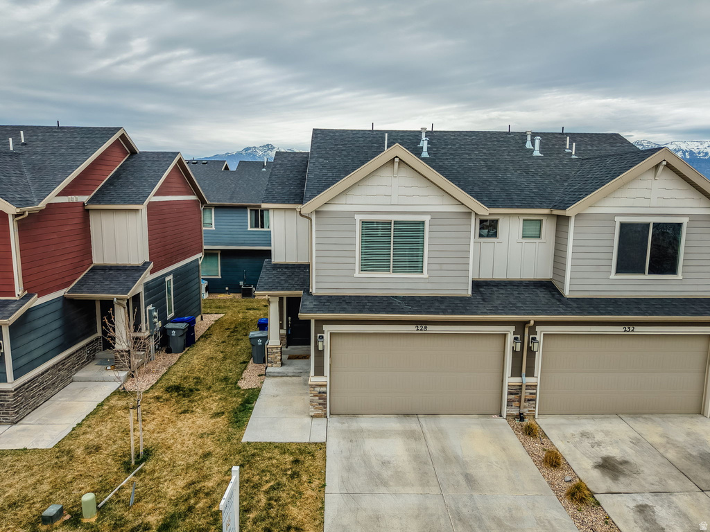 228 E HUMMINGBIRD CT Saratoga Springs, UT 84045