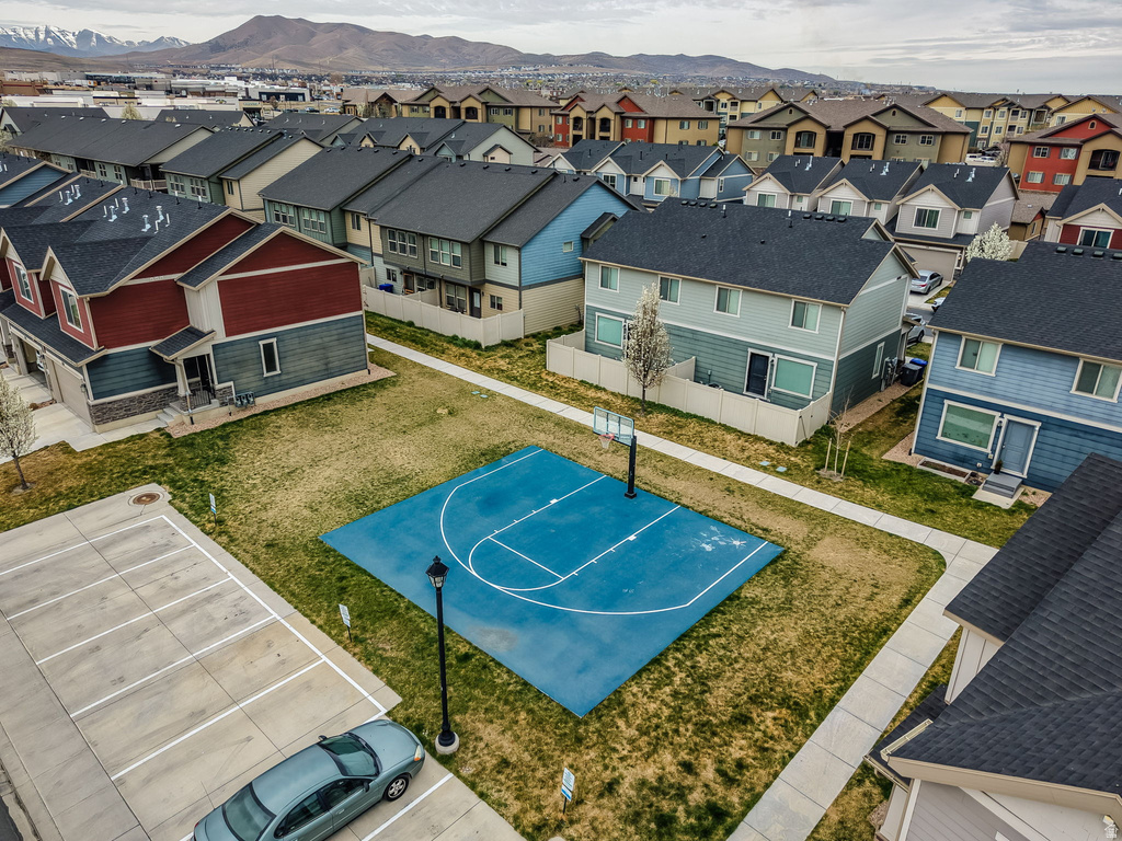 228 E HUMMINGBIRD CT Saratoga Springs, UT 84045