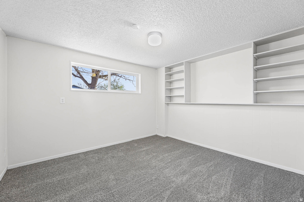 1105 E WEBSTER DR Sandy, UT 84094