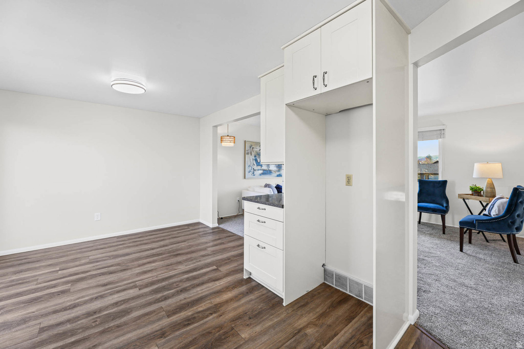 1105 E WEBSTER DR Sandy, UT 84094