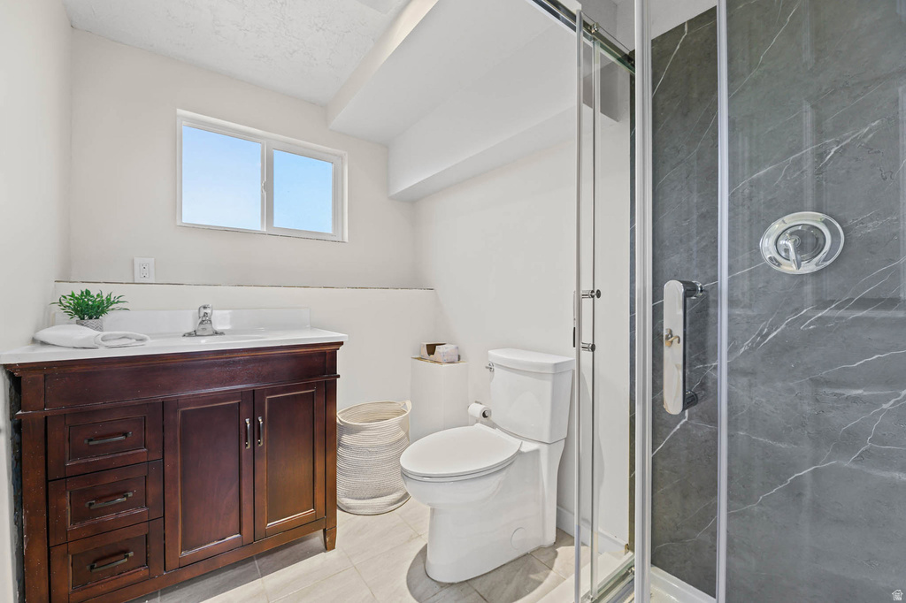 1105 E WEBSTER DR Sandy, UT 84094