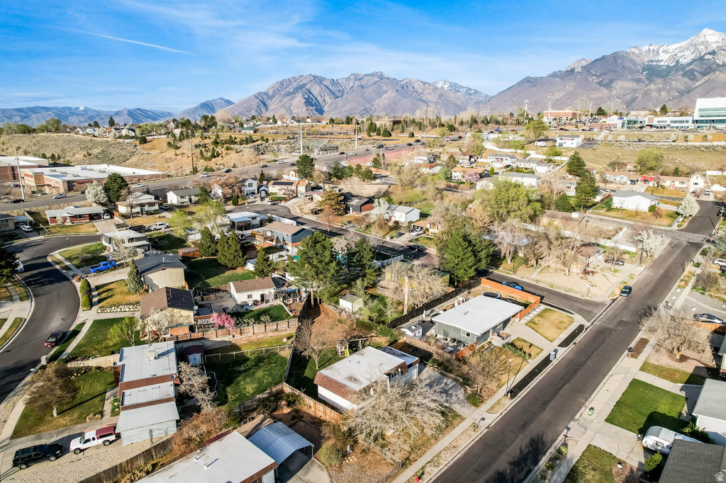 1105 E WEBSTER DR Sandy, UT 84094