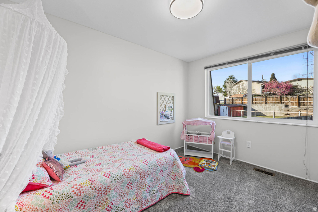 1105 E WEBSTER DR Sandy, UT 84094