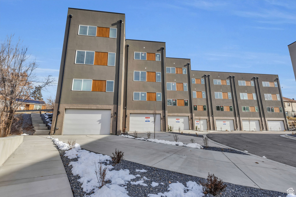 243 E BURCH PL South Ogden, UT 84405