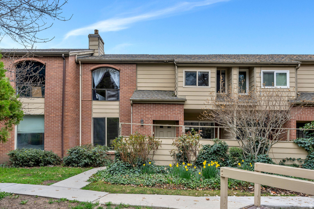 3221 SHADOWBROOK CIR Provo, UT 84604