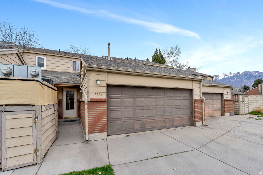 3221 SHADOWBROOK CIR Provo, UT 84604