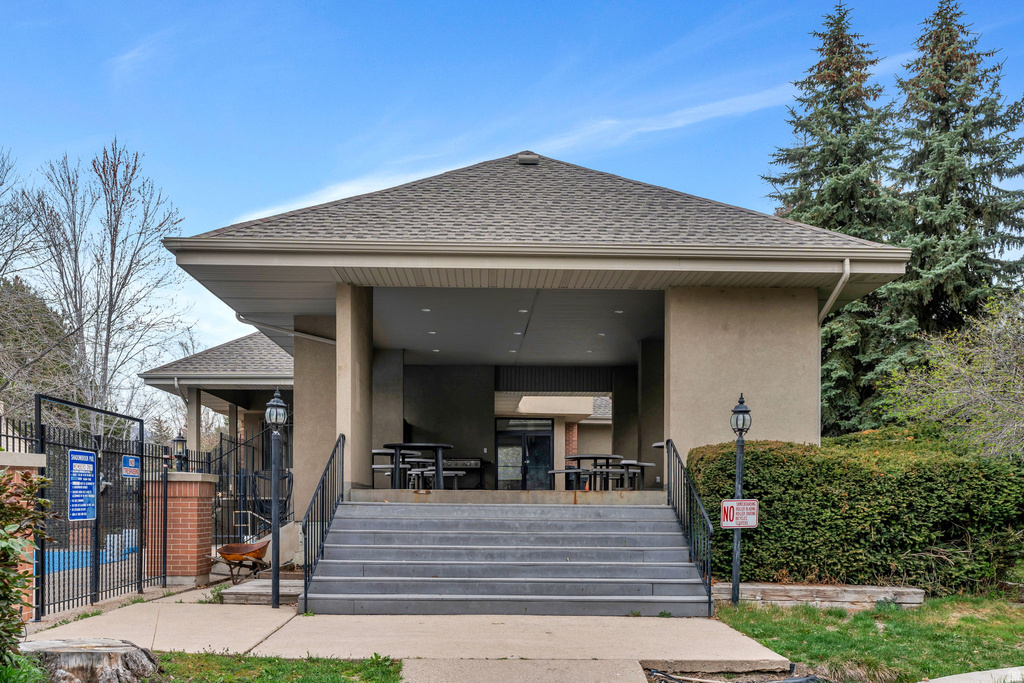 3221 SHADOWBROOK CIR Provo, UT 84604