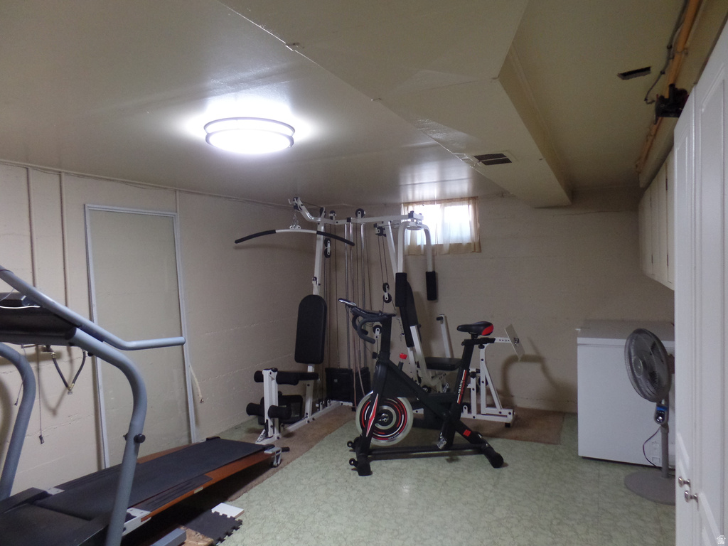 5572 S AVALON DR Murray, UT 84107