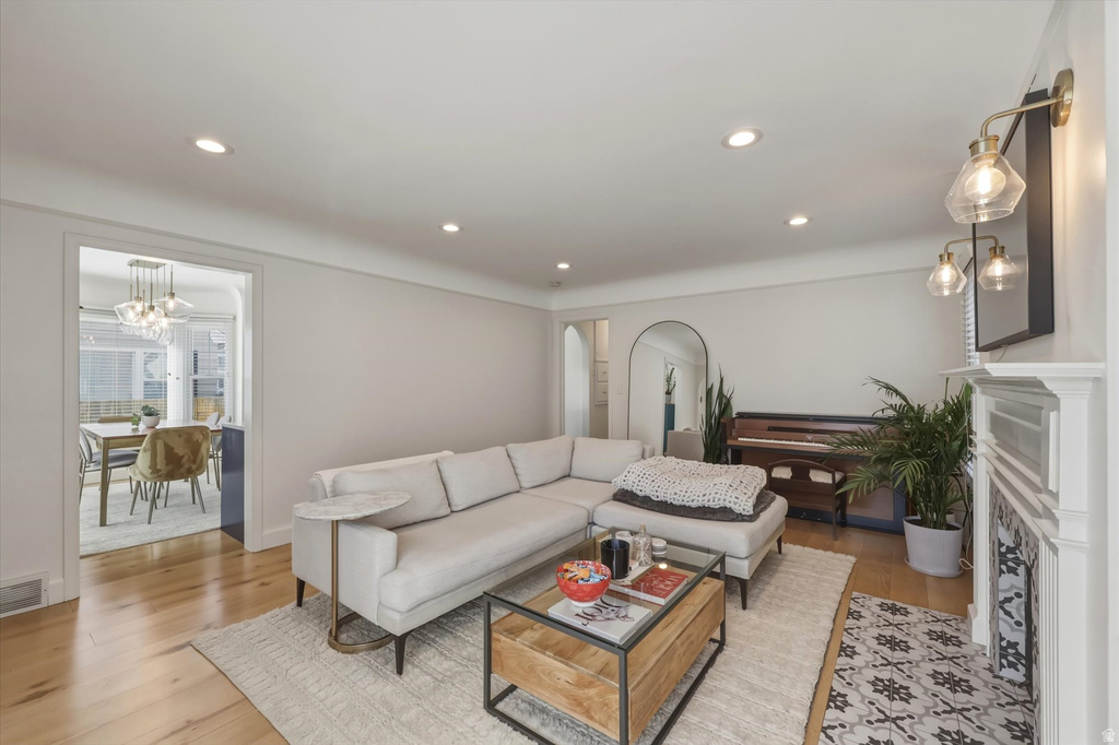 2514 S 1500 E Salt Lake City, UT 84106