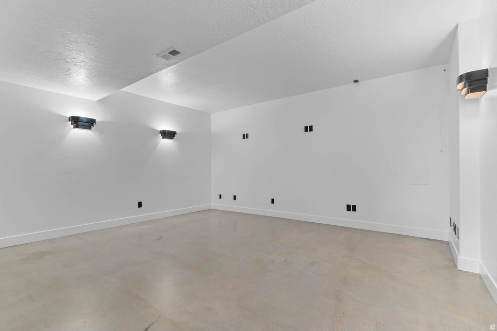 541 N 1300 W Lehi, UT 84043