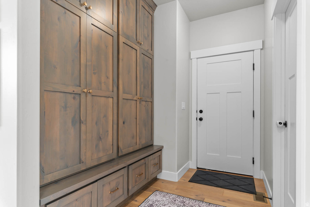 541 N 1300 W Lehi, UT 84043