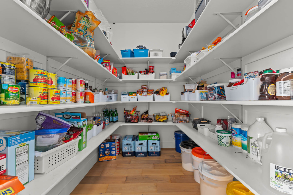 541 N 1300 W Lehi, UT 84043