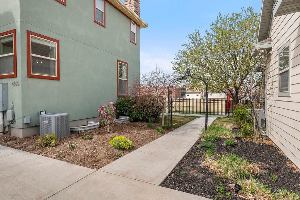 4308 W DEGRAY DR South Jordan, UT 84009