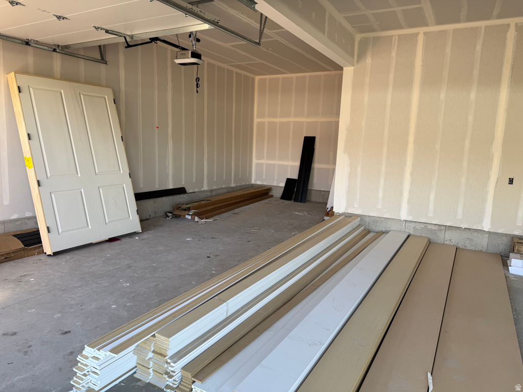 461 W SUMMERHILL LN Centerville, UT 84014