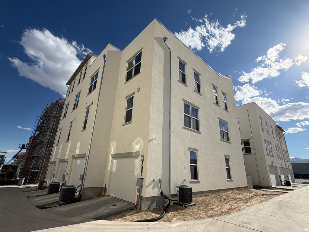 10997 S FREESTONE RD #110 South Jordan, UT 84009