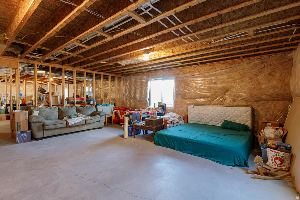 497 N 200 W Moroni, UT 84646