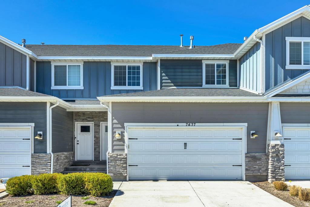 7437 N HUTCH LN Eagle Mountain, UT 84005