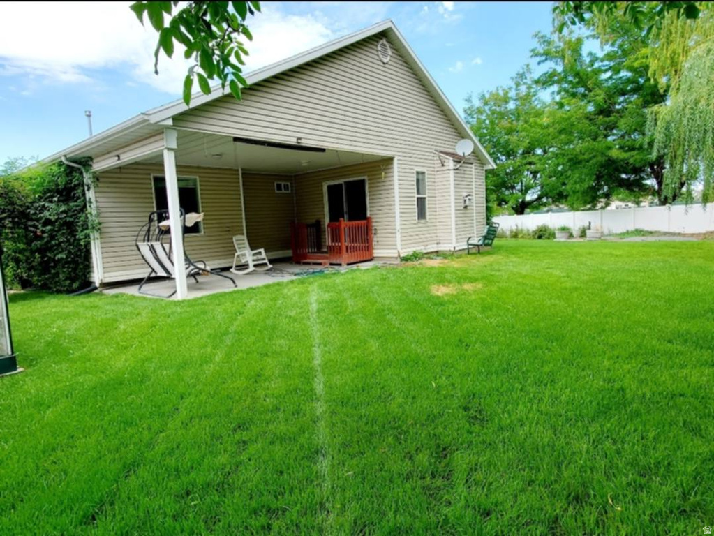 863 COUNTRY CLUB DR Stansbury Park, UT 84074