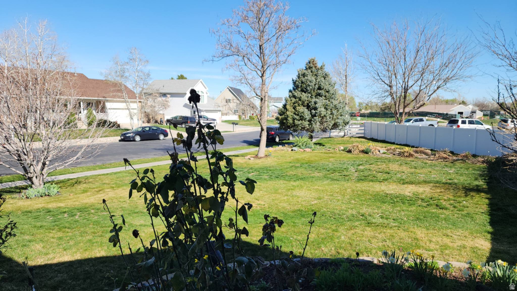 863 COUNTRY CLUB DR Stansbury Park, UT 84074