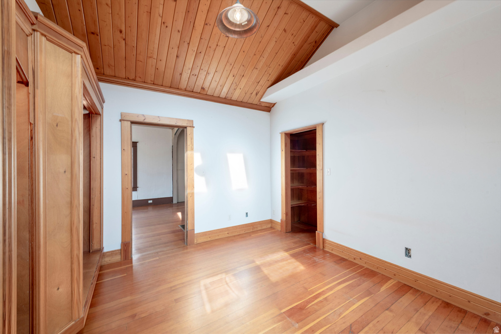 2297 S WINDSOR ST Salt Lake City, UT 84106