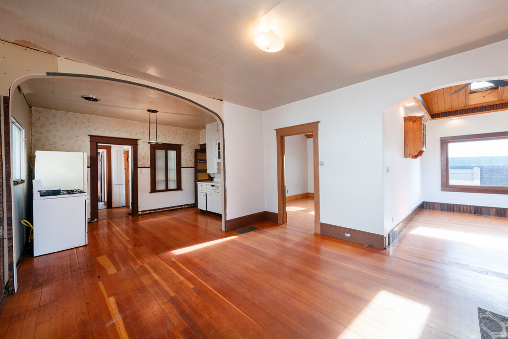 2297 S WINDSOR ST Salt Lake City, UT 84106