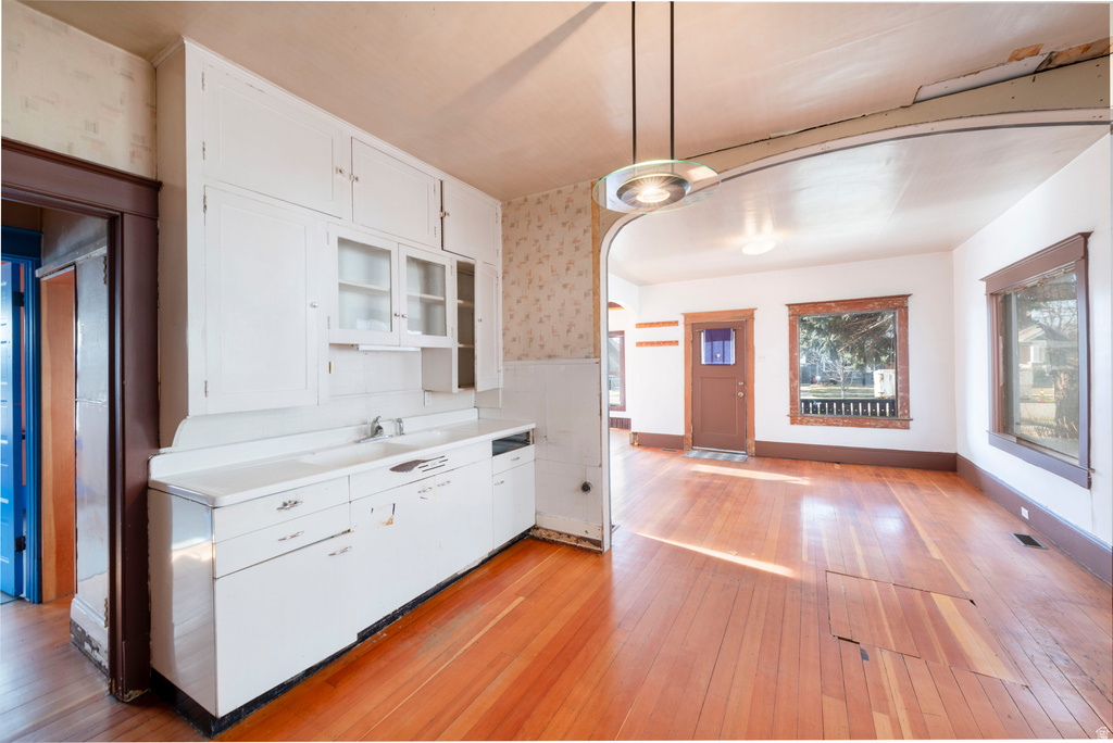 2297 S WINDSOR ST Salt Lake City, UT 84106