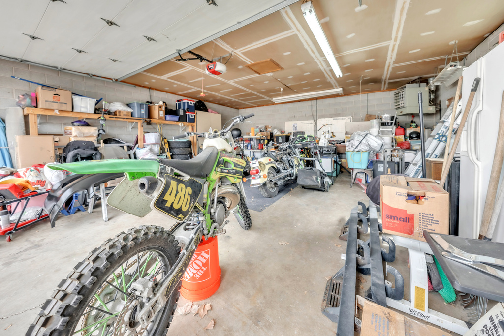 1198 N 3000 W Clinton, UT 84015