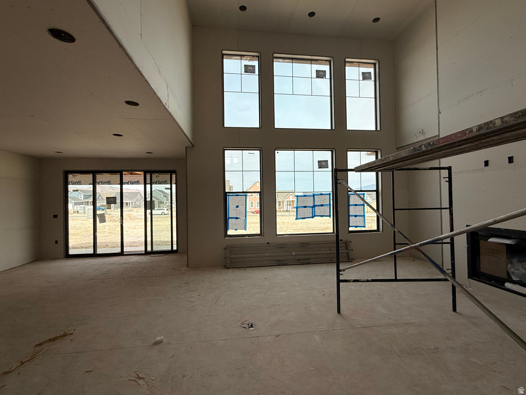 756 W SARA DR Saratoga Springs, UT 84045