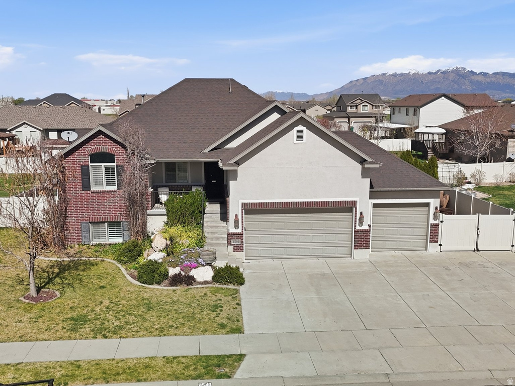 4540 W 5800 S Hooper, UT 84315