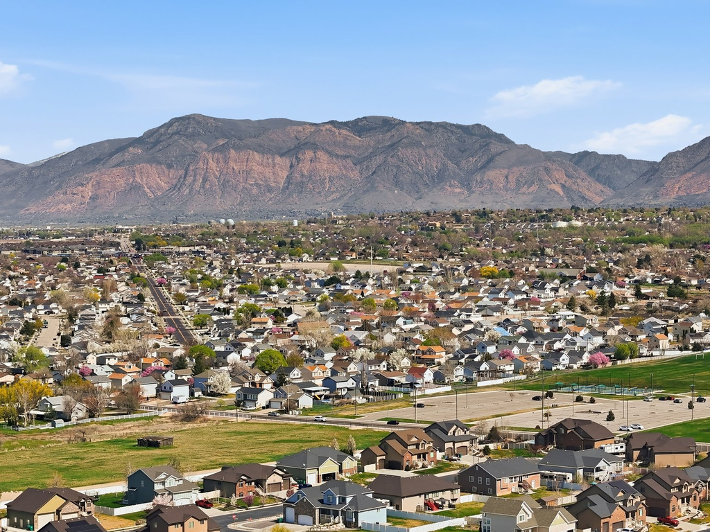 4540 W 5800 S Hooper, UT 84315