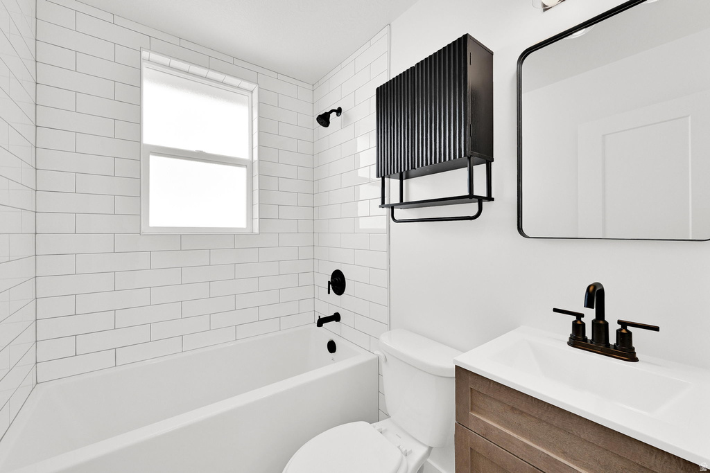 3831 S ORCHARD AVE South Ogden, UT 84403