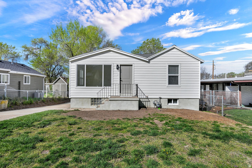 3831 S ORCHARD AVE South Ogden, UT 84403