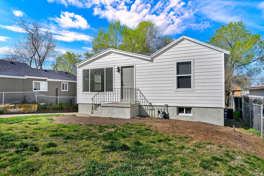 3831 S ORCHARD AVE South Ogden, UT 84403