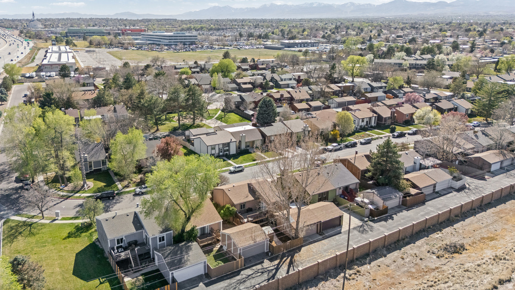 2426 W HARDROCK DR Taylorsville, UT 84129