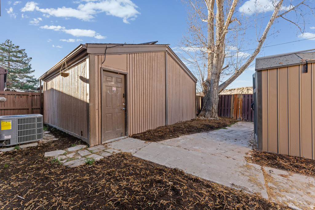 2426 W HARDROCK DR Taylorsville, UT 84129