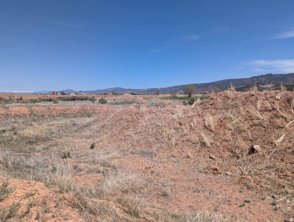 484 S 2200 W Parowan, UT 84761