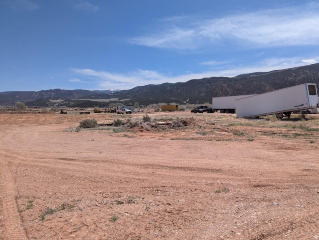 484 S 2200 W Parowan, UT 84761