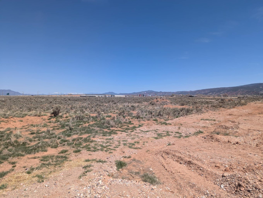 484 S 2200 W Parowan, UT 84761