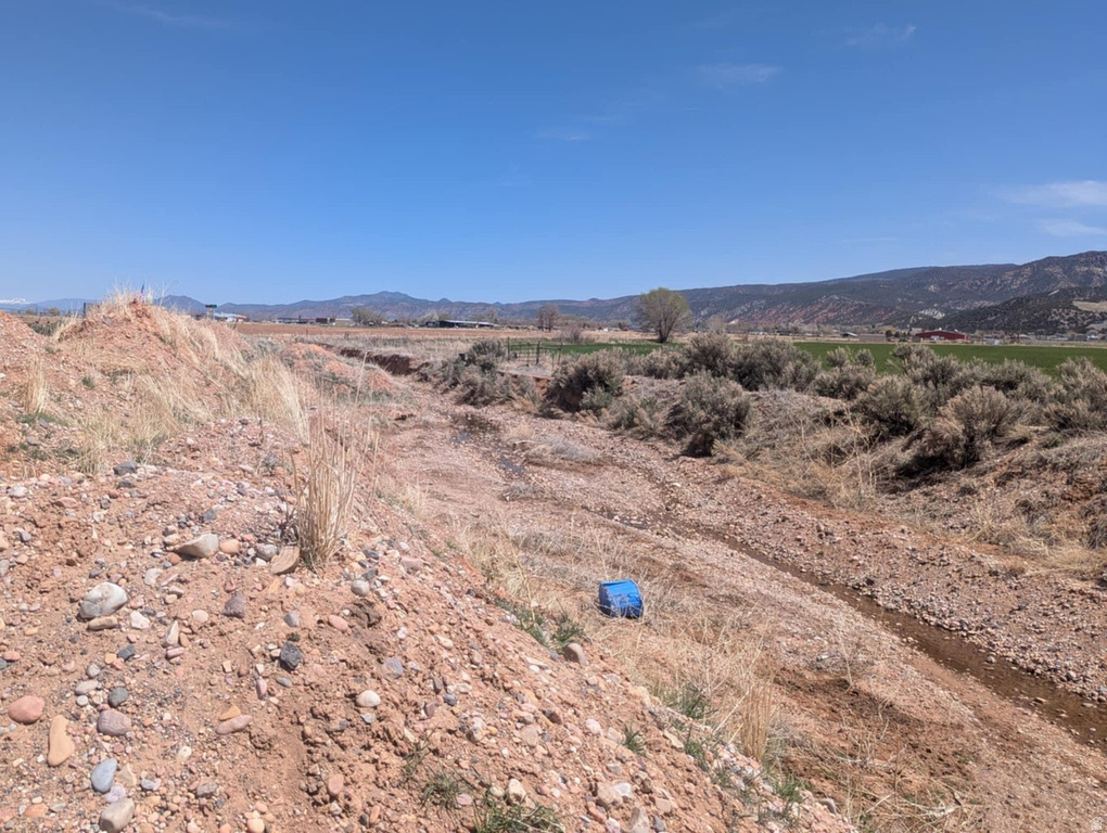 484 S 2200 W Parowan, UT 84761