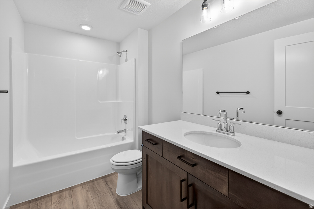 70 W GLEN WAY #112 South Weber, UT 84405