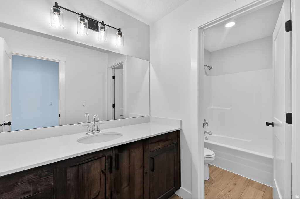 70 W GLEN WAY #112 South Weber, UT 84405