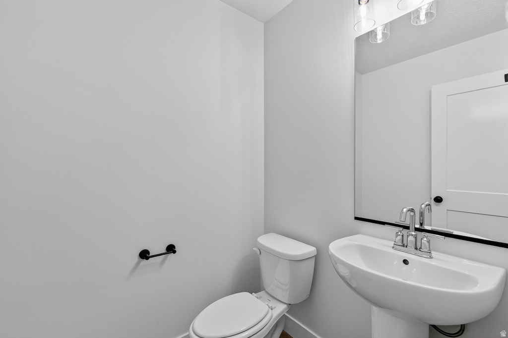 70 W GLEN WAY #112 South Weber, UT 84405